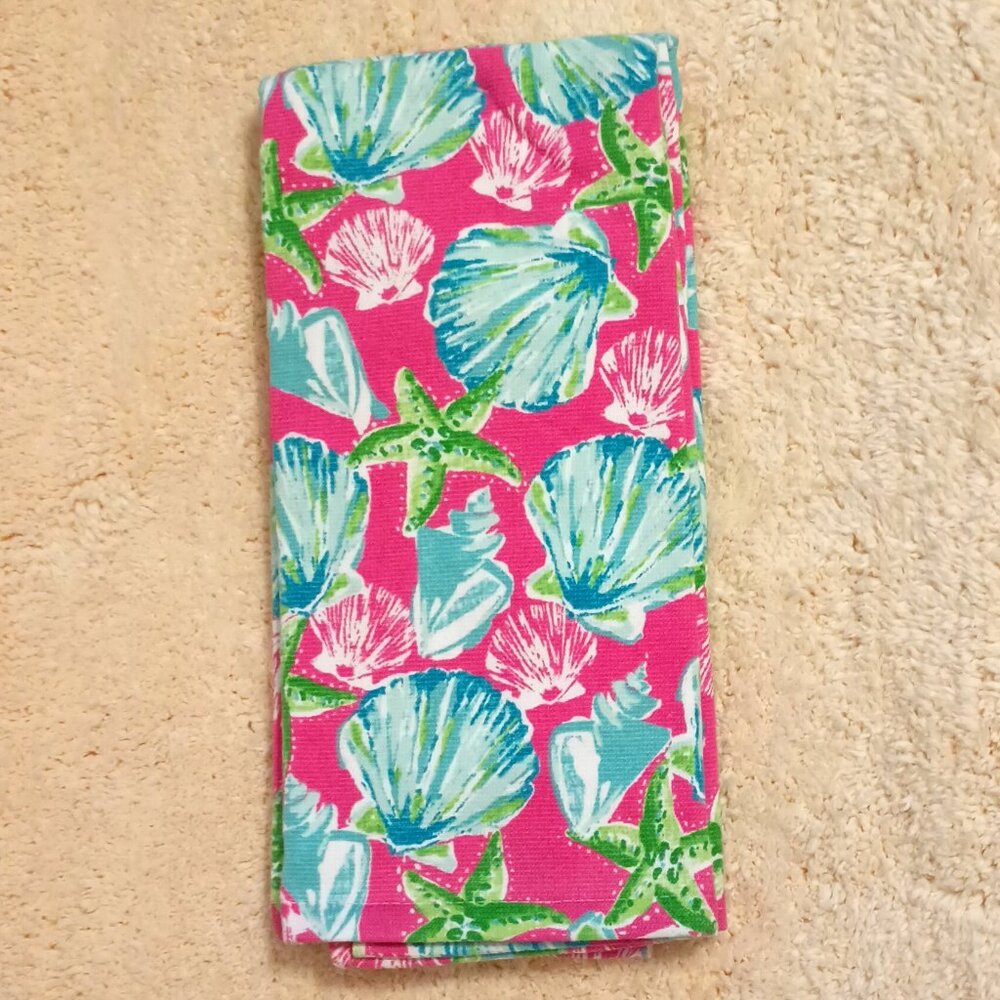 NWT ~ Cynthia Rowley (2) Coastal Seashells & Starfish Kitchen Towels (18" X 28")